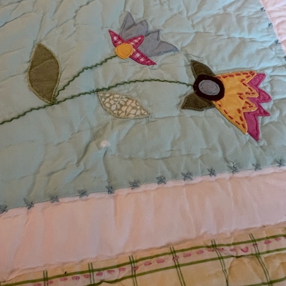 Pottery Barn vintage Kids embroidered Patchwork Quilt daisy garden birds floral - Picture 5 of 11